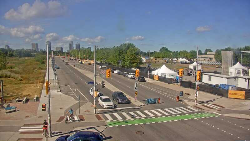 Traffic camera image at 2025-08-24 14:50:04