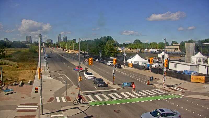 Traffic camera image at 2025-08-24 15:00:06