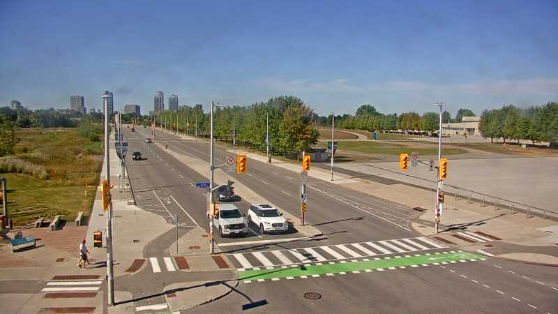 Traffic camera image at 2025-09-03 14:40:05