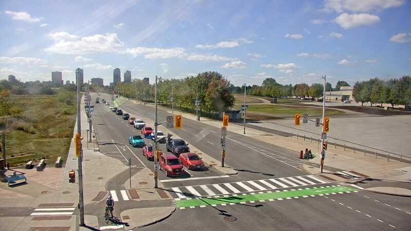 Traffic camera image at 2025-09-14 17:35:05