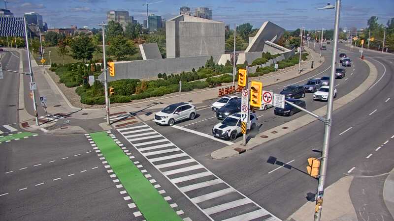 Traffic camera image at 2025-09-14 18:25:04