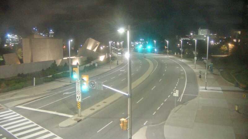 Traffic camera image at 2025-09-19 02:35:05