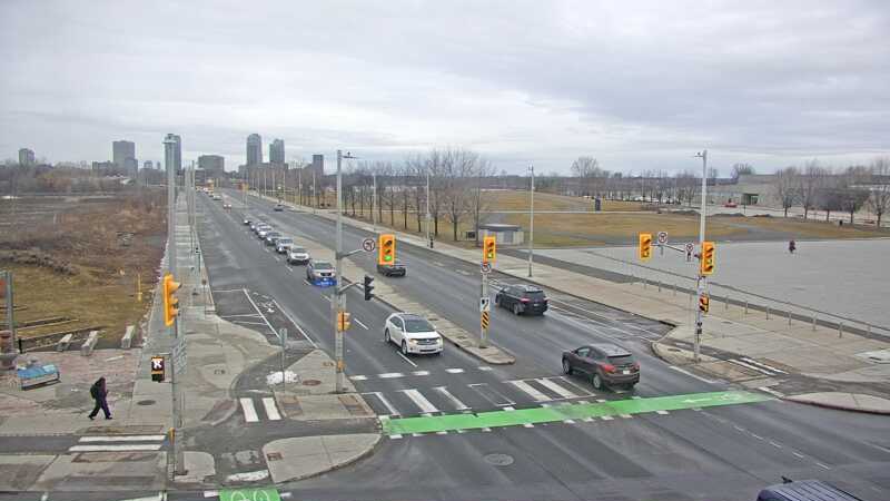 Traffic camera image at 2025-03-25 12:20:04