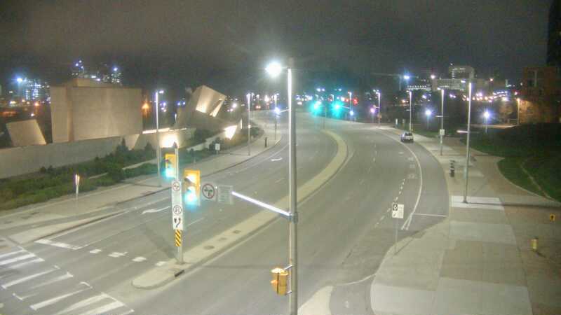 Traffic camera image at 2025-05-09 05:20:05