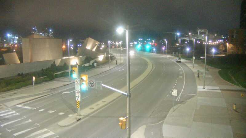 Traffic camera image at 2025-05-09 05:25:05