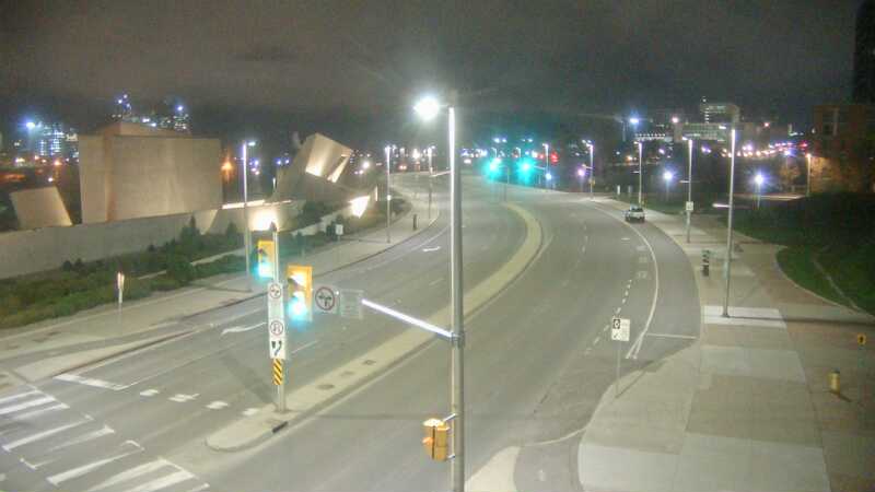 Traffic camera image at 2025-05-09 06:15:05