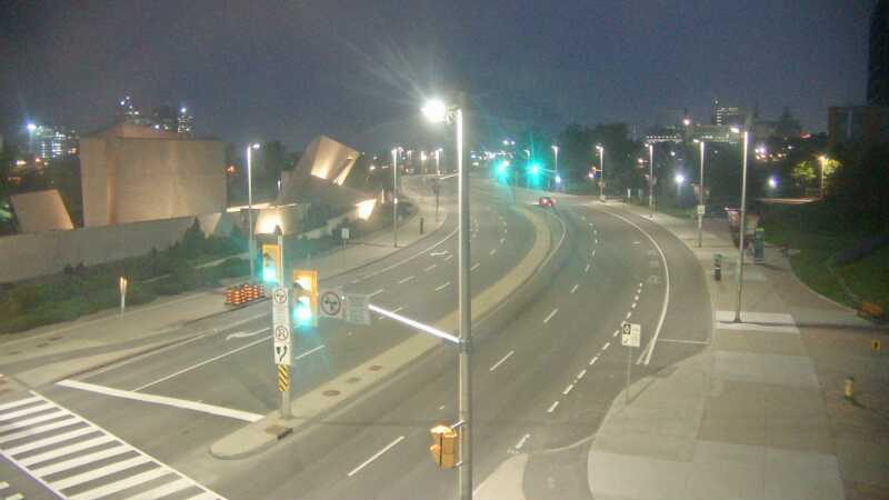 Traffic camera image at 2025-06-09 08:30:04