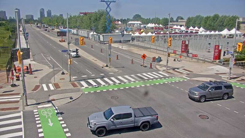 Traffic camera image at 2025-06-30 15:55:04