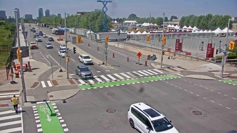 Traffic camera image at 2025-06-30 16:37:00