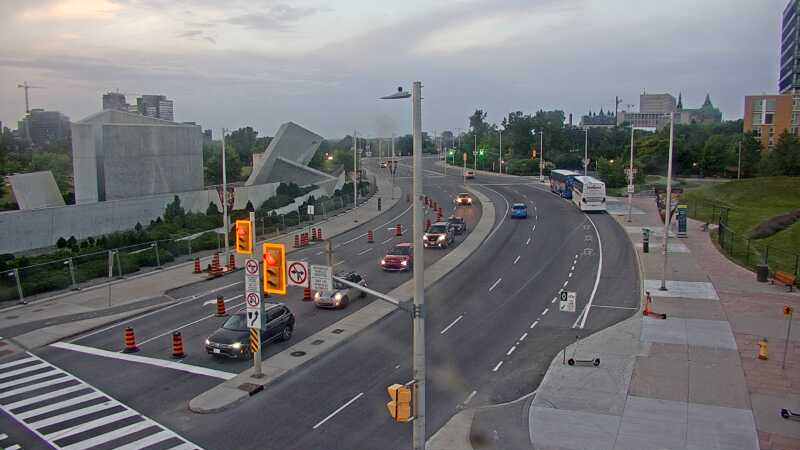 Traffic camera image at 2025-07-06 00:45:05