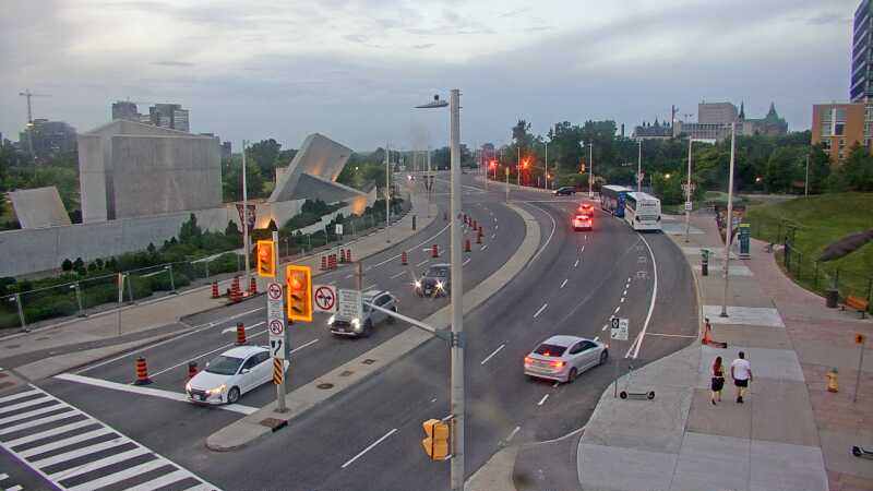 Traffic camera image at 2025-07-06 00:55:04