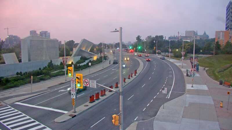 Traffic camera image at 2025-07-31 00:40:05
