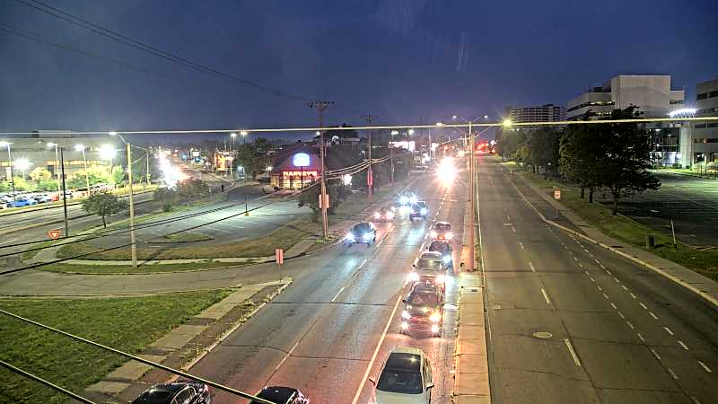 Traffic camera image at 2025-08-04 01:05:06