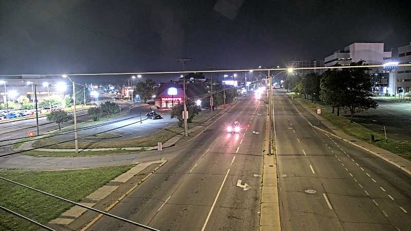 Traffic camera image at 2025-08-04 02:00:06