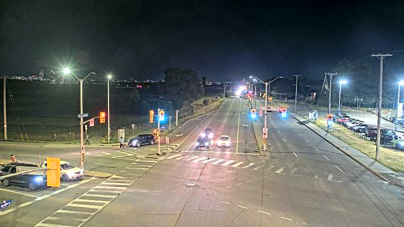Traffic camera image at 2025-09-01 01:05:07