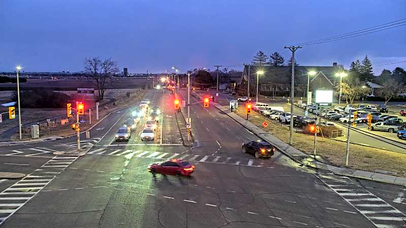 Traffic camera image at 2025-03-25 10:40:06