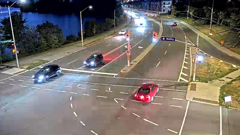Traffic camera image at 2025-08-25 00:40:25