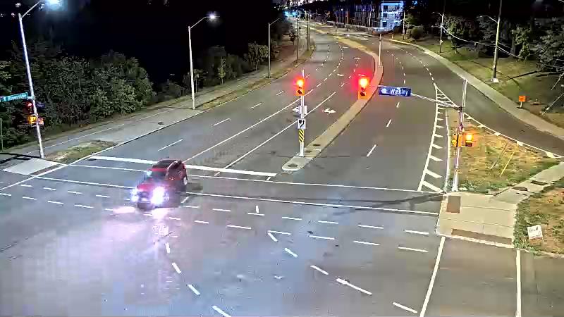 Traffic camera image at 2025-08-25 02:45:26