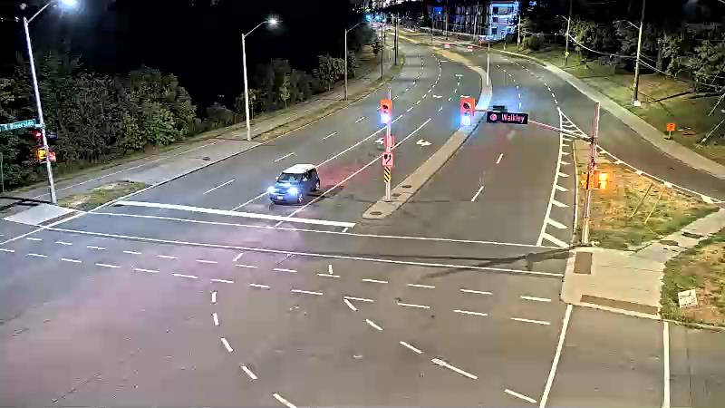Traffic camera image at 2025-08-25 03:20:27