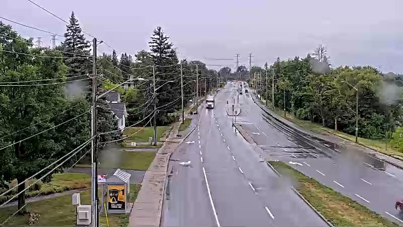 Traffic camera image at 2025-09-04 20:10:21