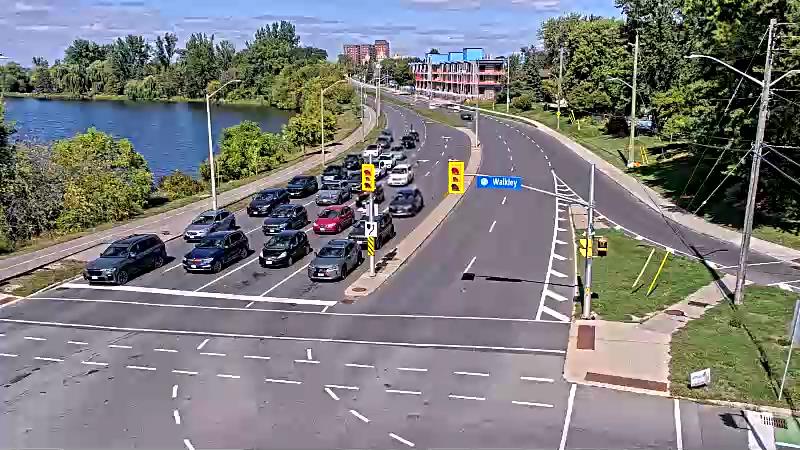 Traffic camera image at 2025-09-14 17:20:24