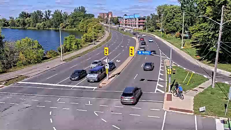 Traffic camera image at 2025-09-14 17:55:26