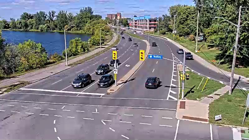 Traffic camera image at 2025-09-14 18:20:24