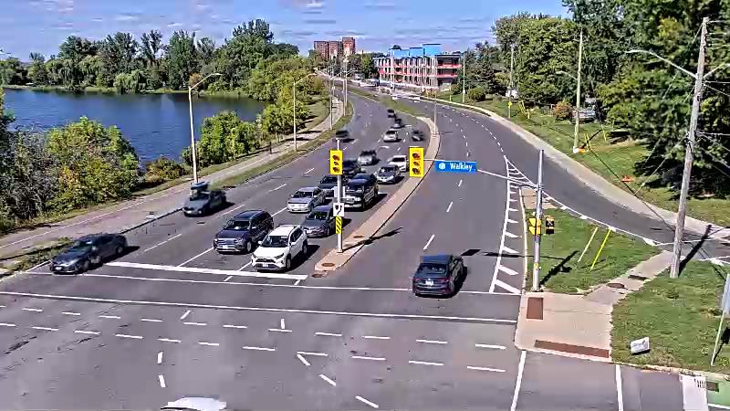 Traffic camera image at 2025-09-14 18:25:30