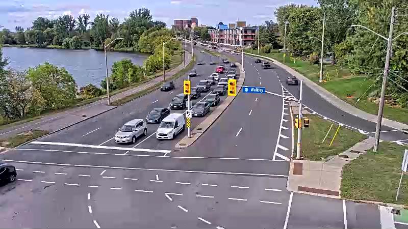 Traffic camera image at 2025-09-18 20:50:33