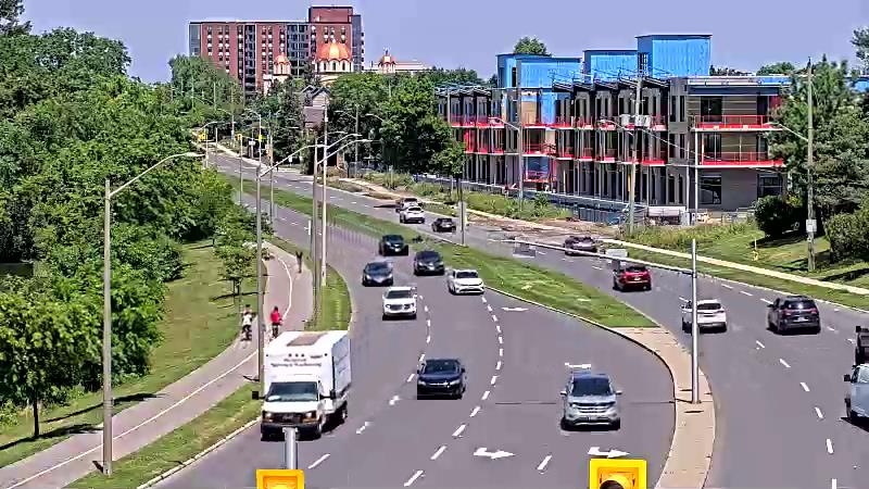 Traffic camera image at 2025-06-30 16:37:22