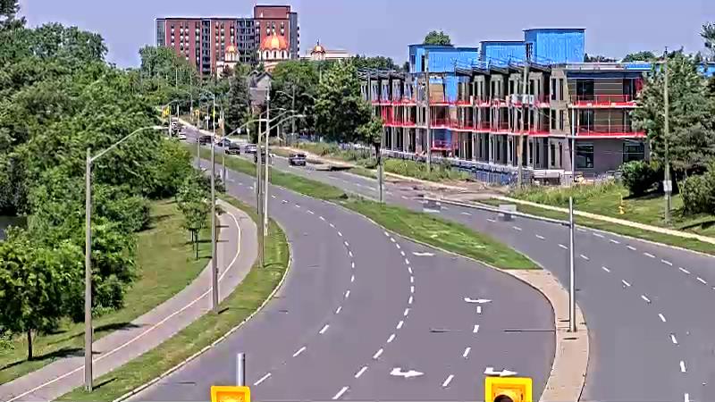 Traffic camera image at 2025-06-30 17:15:38