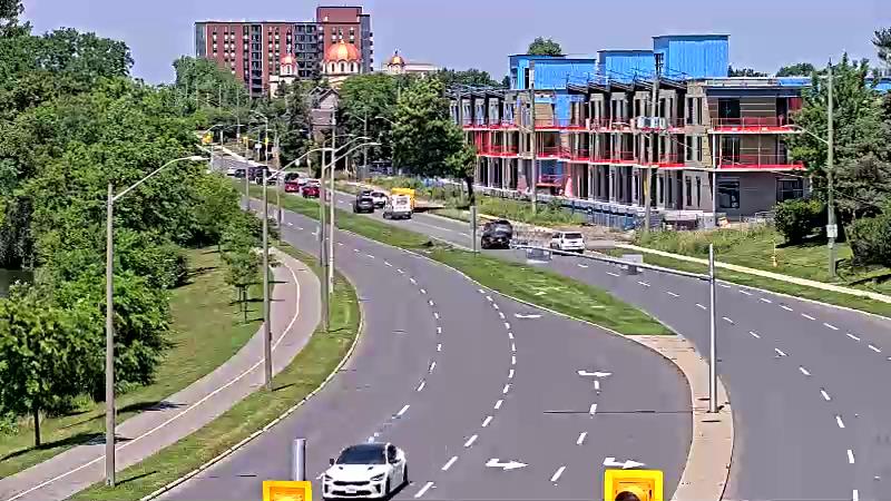 Traffic camera image at 2025-06-30 17:25:41