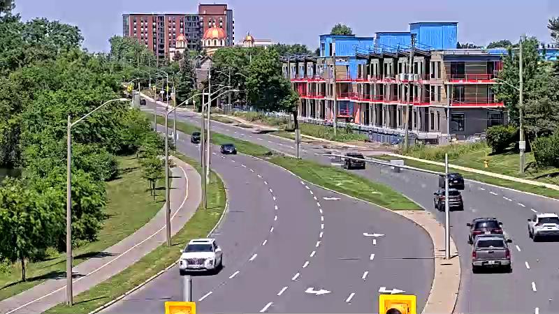 Traffic camera image at 2025-06-30 17:37:00