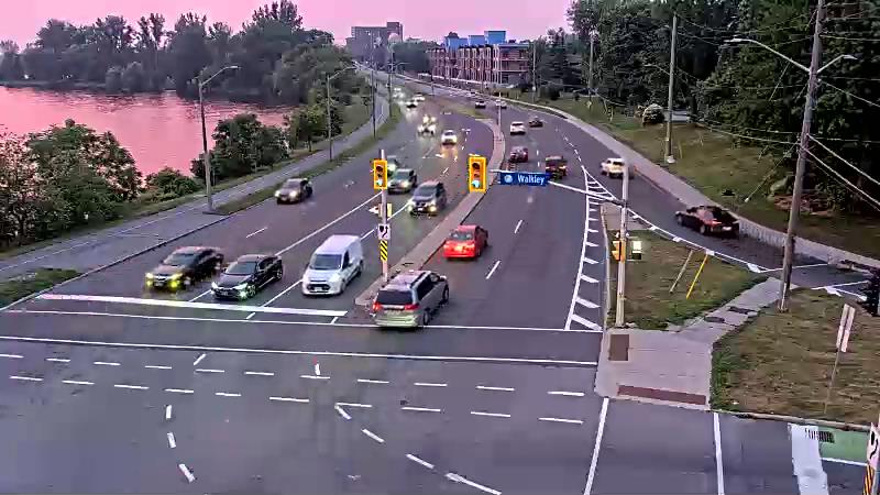 Traffic camera image at 2025-07-31 00:40:22