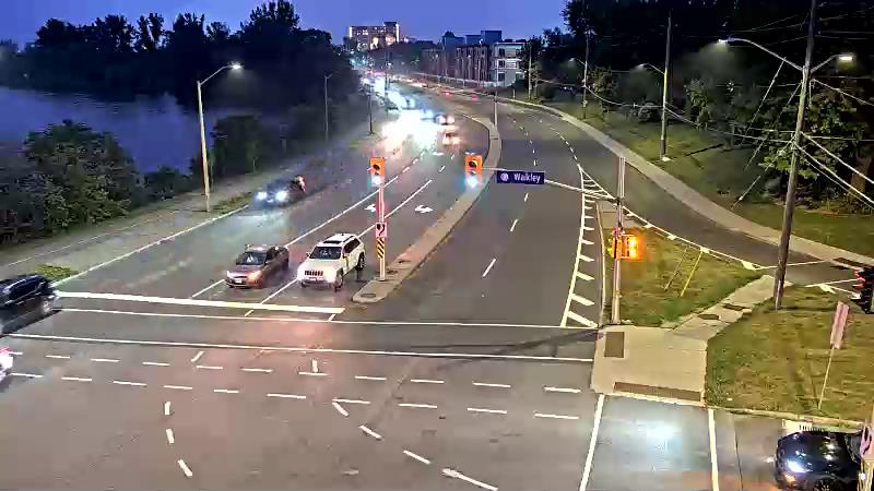 Traffic camera image at 2025-07-31 01:05:30
