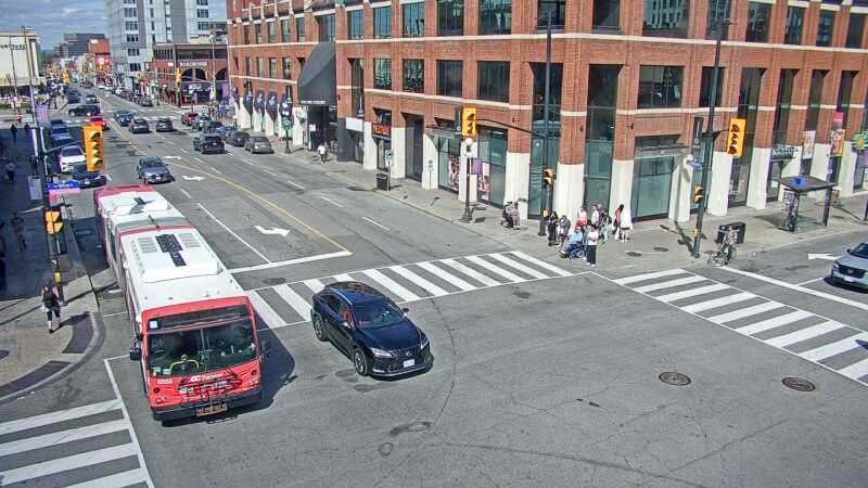 Traffic camera image at 2025-09-14 17:25:27