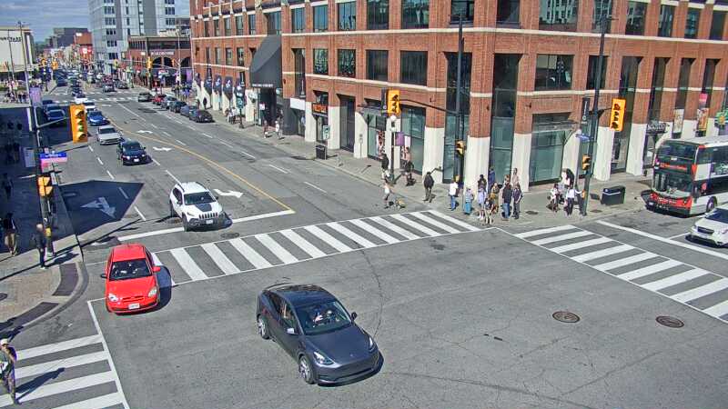 Traffic camera image at 2025-09-14 17:40:27