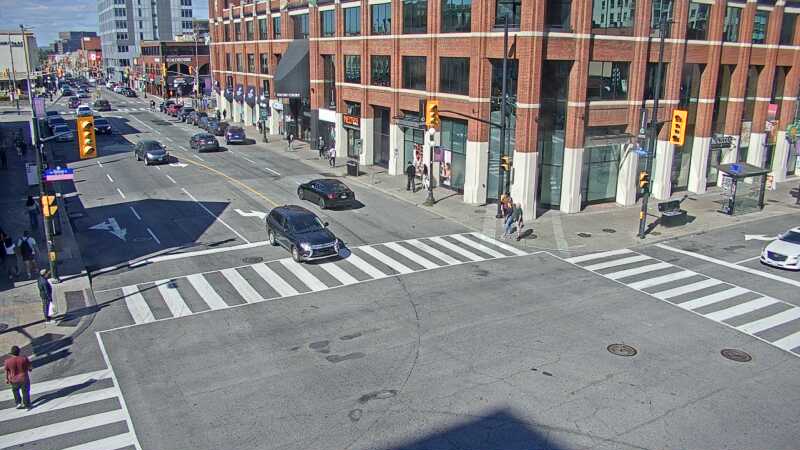 Traffic camera image at 2025-09-14 18:35:26
