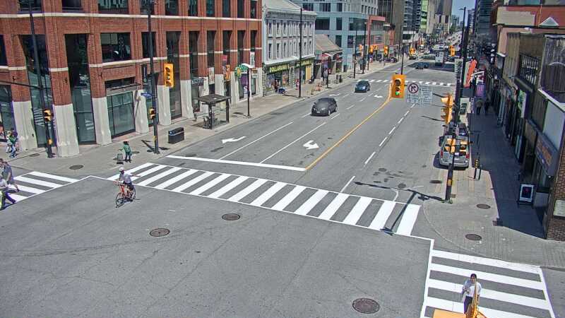 Traffic camera image at 2025-06-30 17:15:38