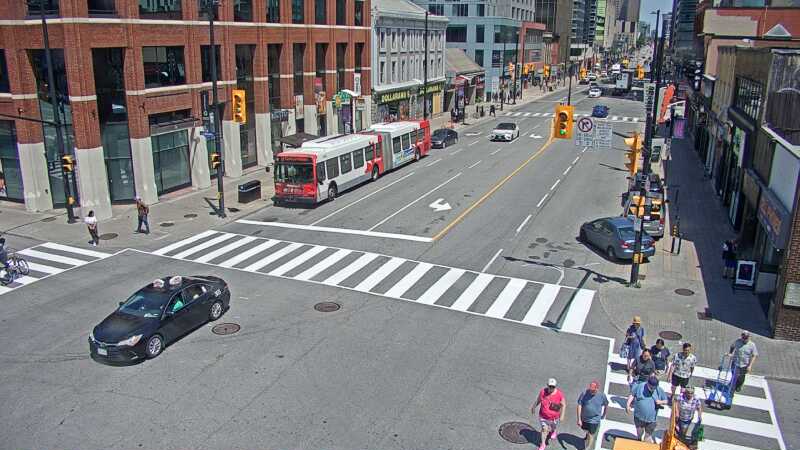 Traffic camera image at 2025-06-30 17:20:41