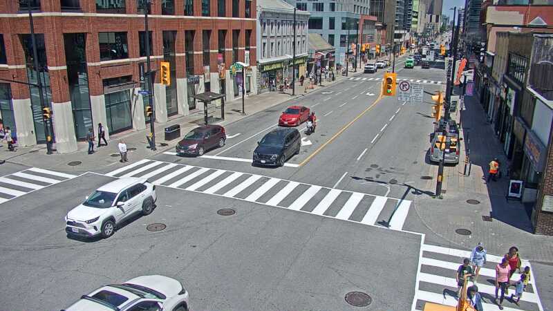 Traffic camera image at 2025-06-30 17:30:40