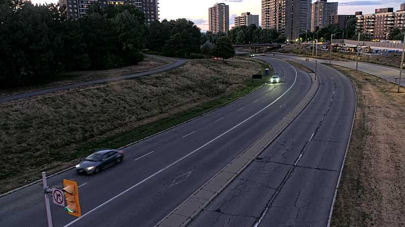 Traffic camera image at 2025-08-25 00:10:25