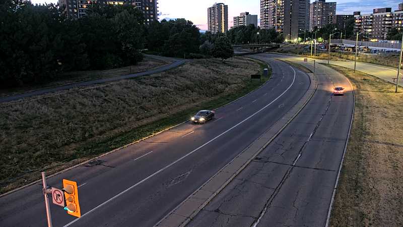 Traffic camera image at 2025-08-25 00:20:24