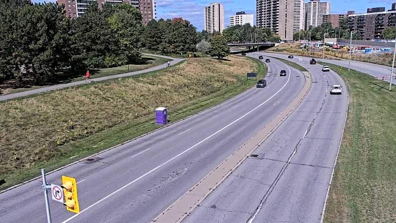 Traffic camera image at 2025-09-14 17:10:30