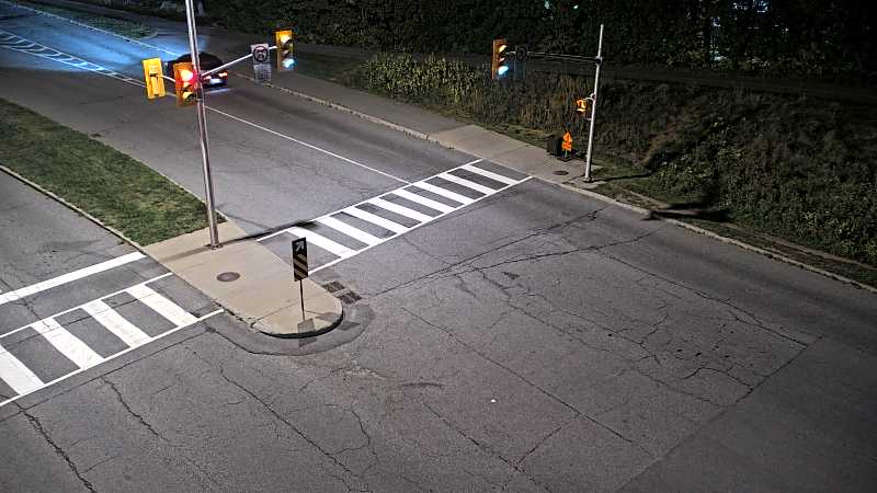 Traffic camera image at 2025-09-18 00:15:21
