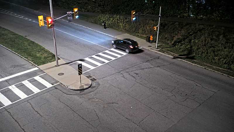 Traffic camera image at 2025-09-18 00:30:29