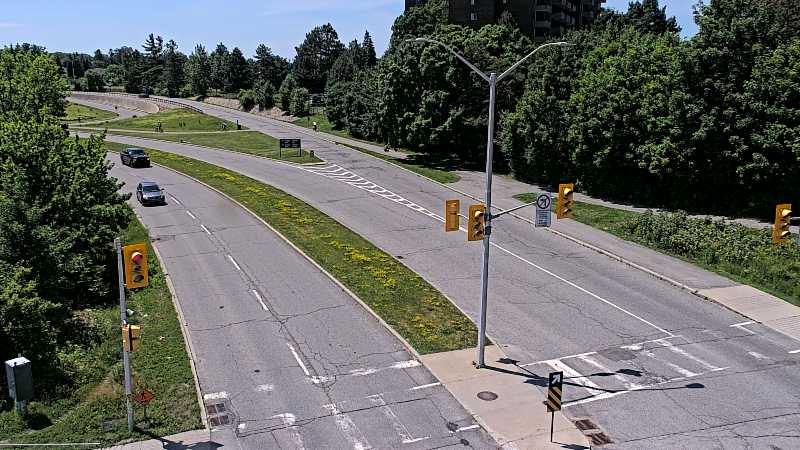 Traffic camera image at 2025-06-30 16:25:24