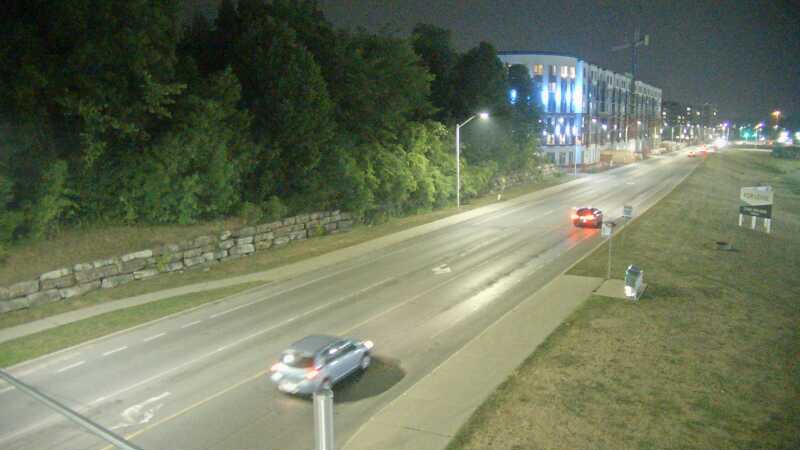 Traffic camera image at 2025-08-04 02:00:22