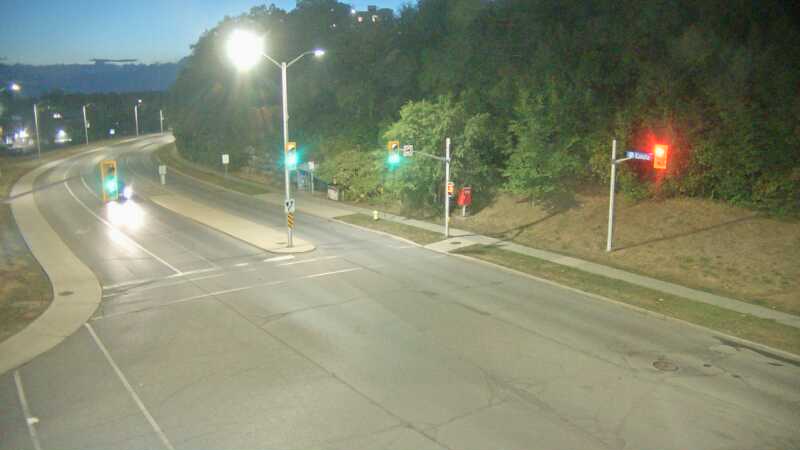 Traffic camera image at 2025-08-25 00:40:27