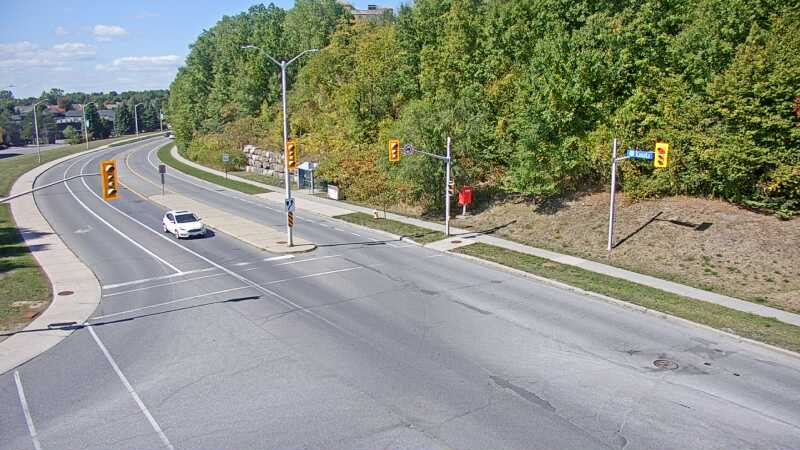 Traffic camera image at 2025-09-14 17:15:30